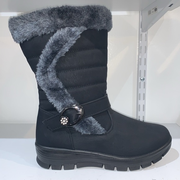 BLACK FUR LINED BOOTS - Picture 3 of 7